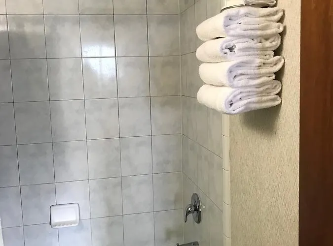 Hotel Surf 2*